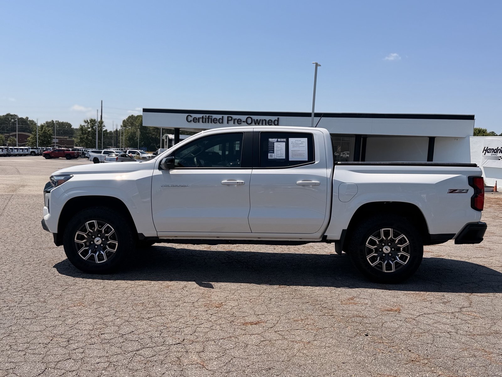 Used 2026 Chevrolet Colorado Z71 w/ Technology Package AWD/4WD image 9