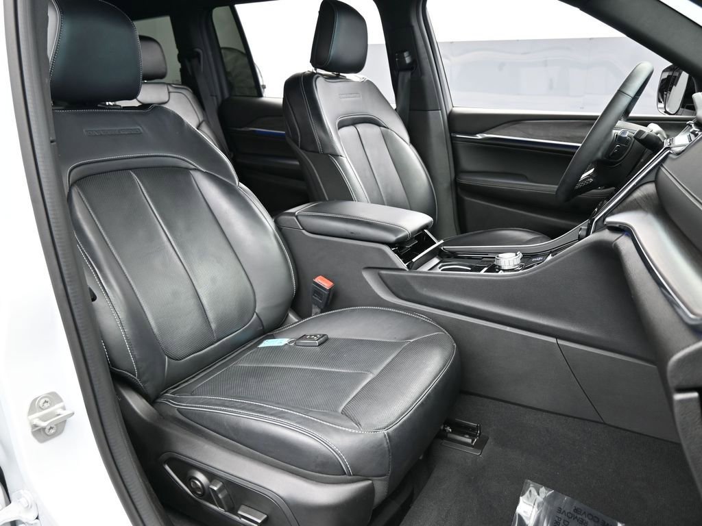 Used 2024 Jeep Grand Cherokee L Overland image 50