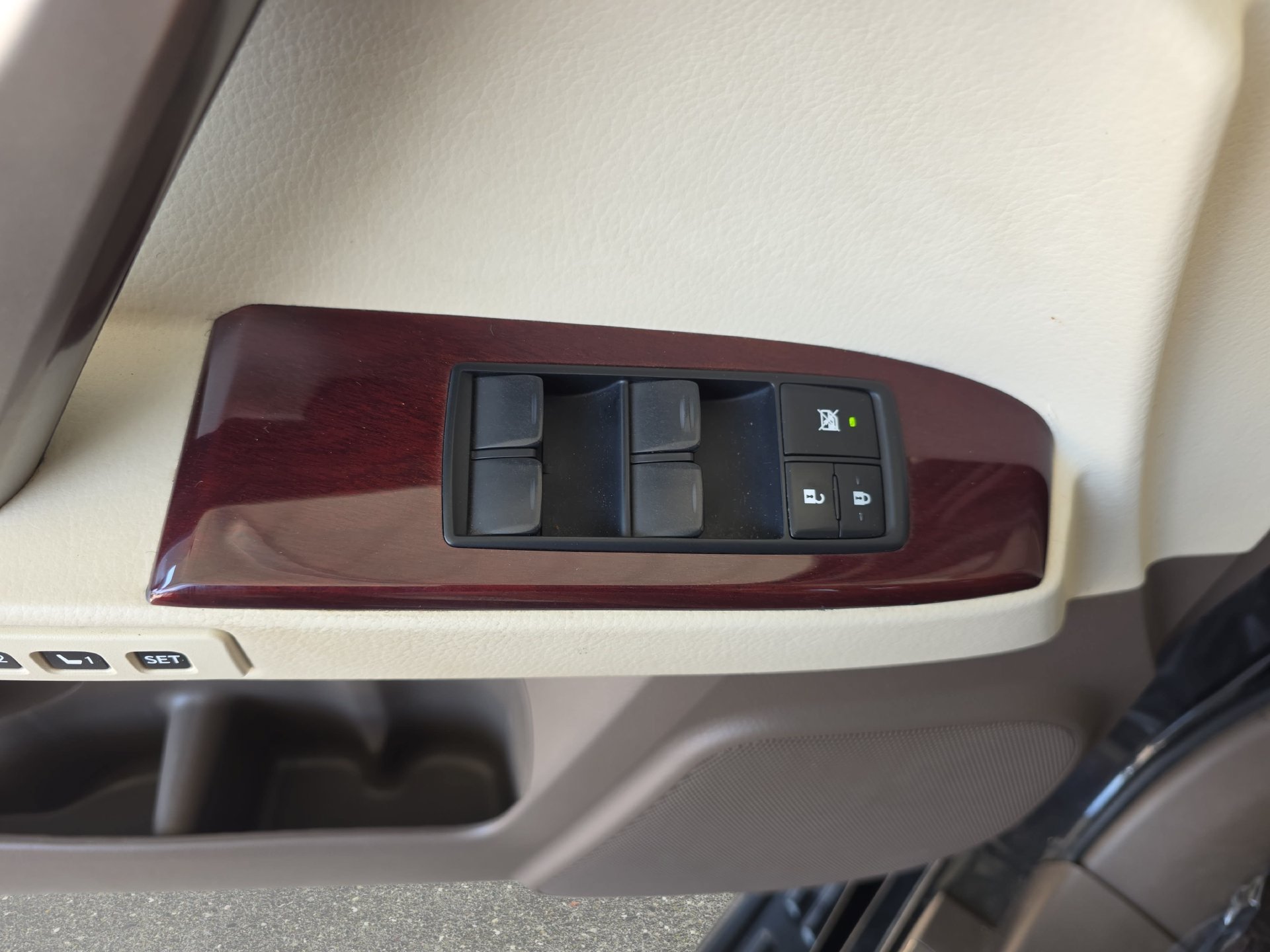Used 2019 Lexus GX 460 Premium w/ Premium Package AWD/4WD image 26