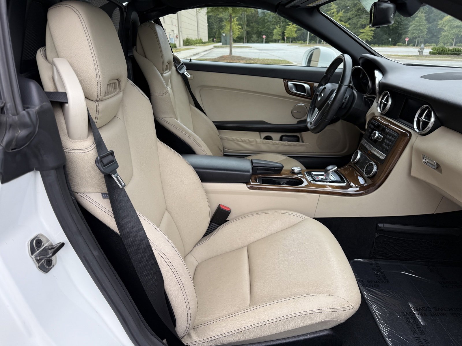 Used 2016 Mercedes-Benz SLK 300 image 28