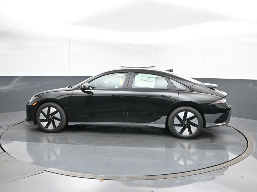 New 2025 Hyundai Ioniq 6 SE image 3