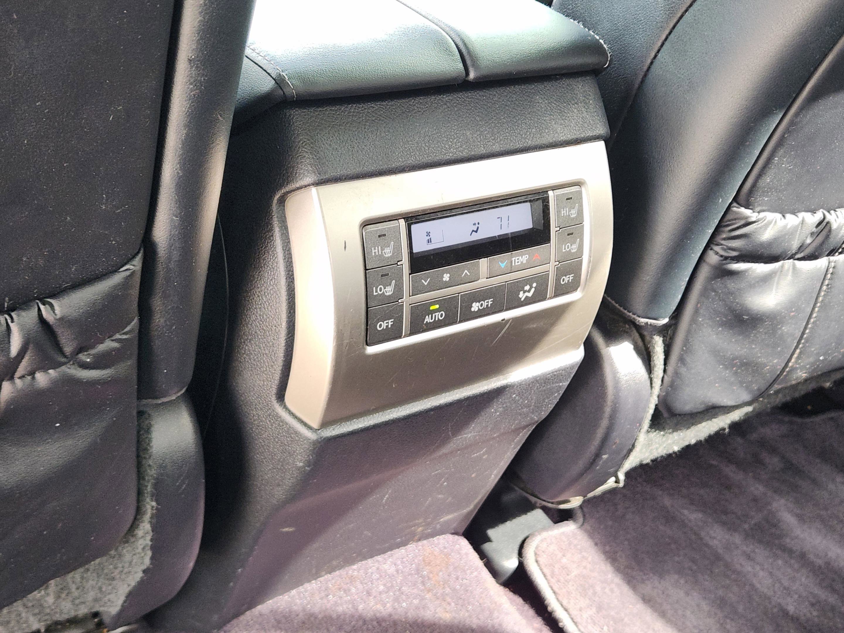 Used 2017 Lexus GX 460 Luxury w/ Preferred Accessory Package image 30