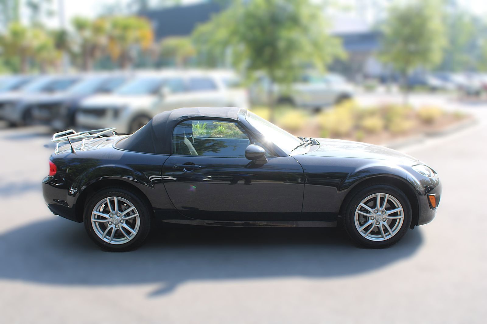 Used 2009 MAZDA MX-5 Miata Sport RWD image 22