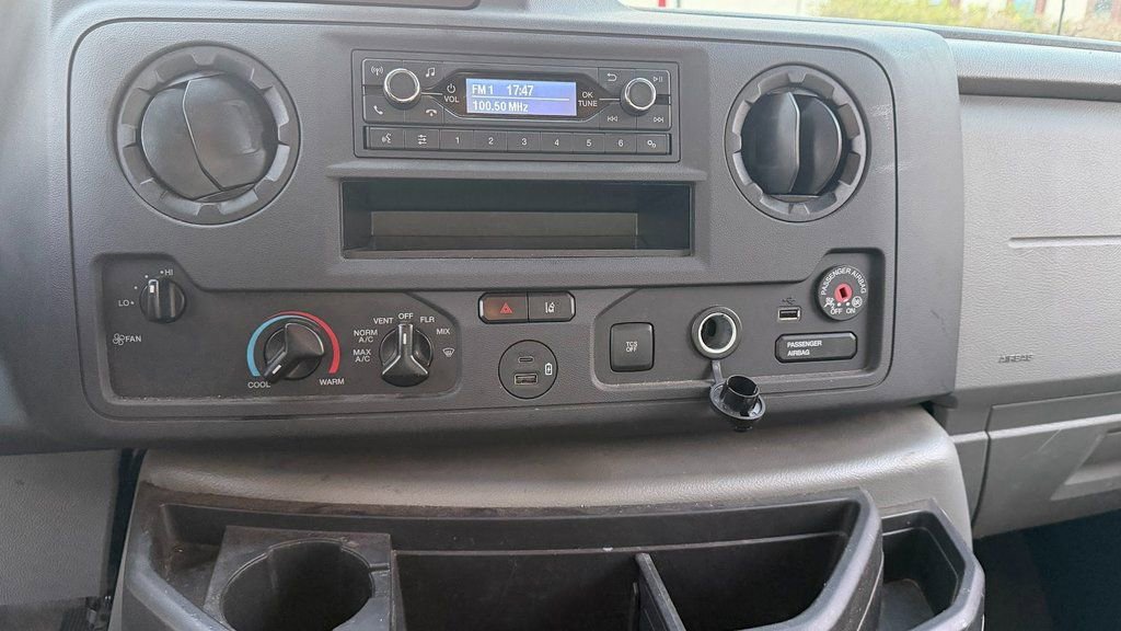 Used 2024 Ford E-350 and Econoline 350 Super Duty w/ Driver's Safety Package image 19