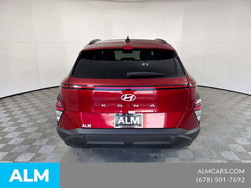 Used 2025 Hyundai Kona SEL image 8
