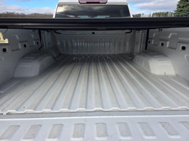 Used 2022 Chevrolet Silverado 2500 Custom w/ Custom Value Package image 4