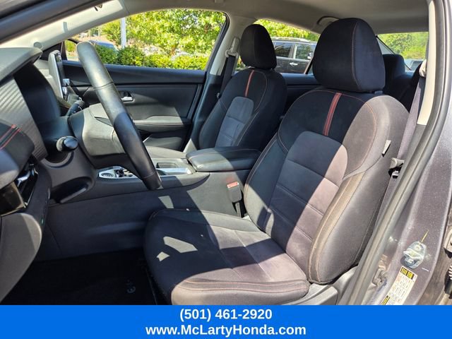Used 2025 Nissan Sentra SR FWD image 7