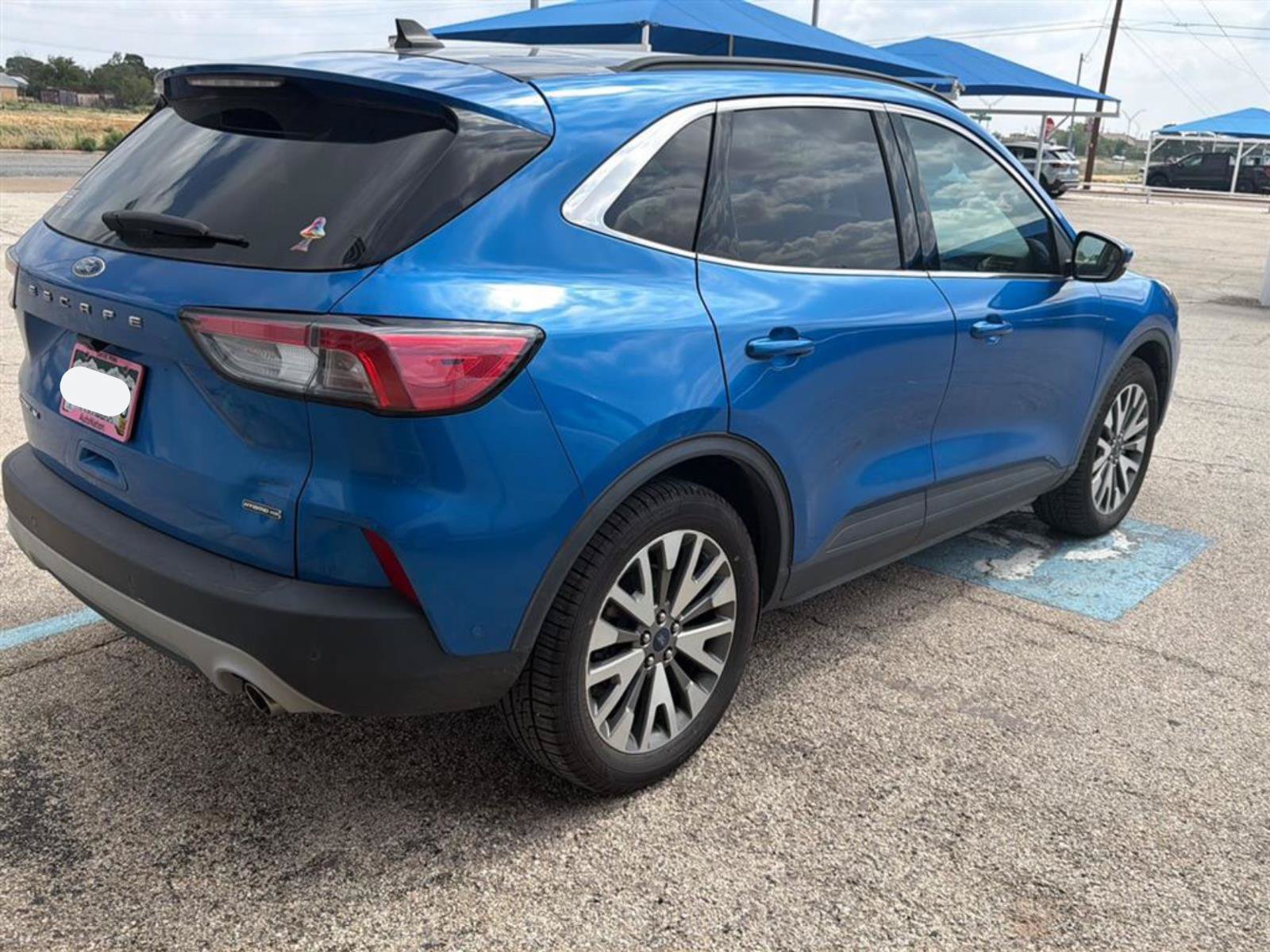 Used 2020 Ford Escape Titanium AWD/4WD image 5