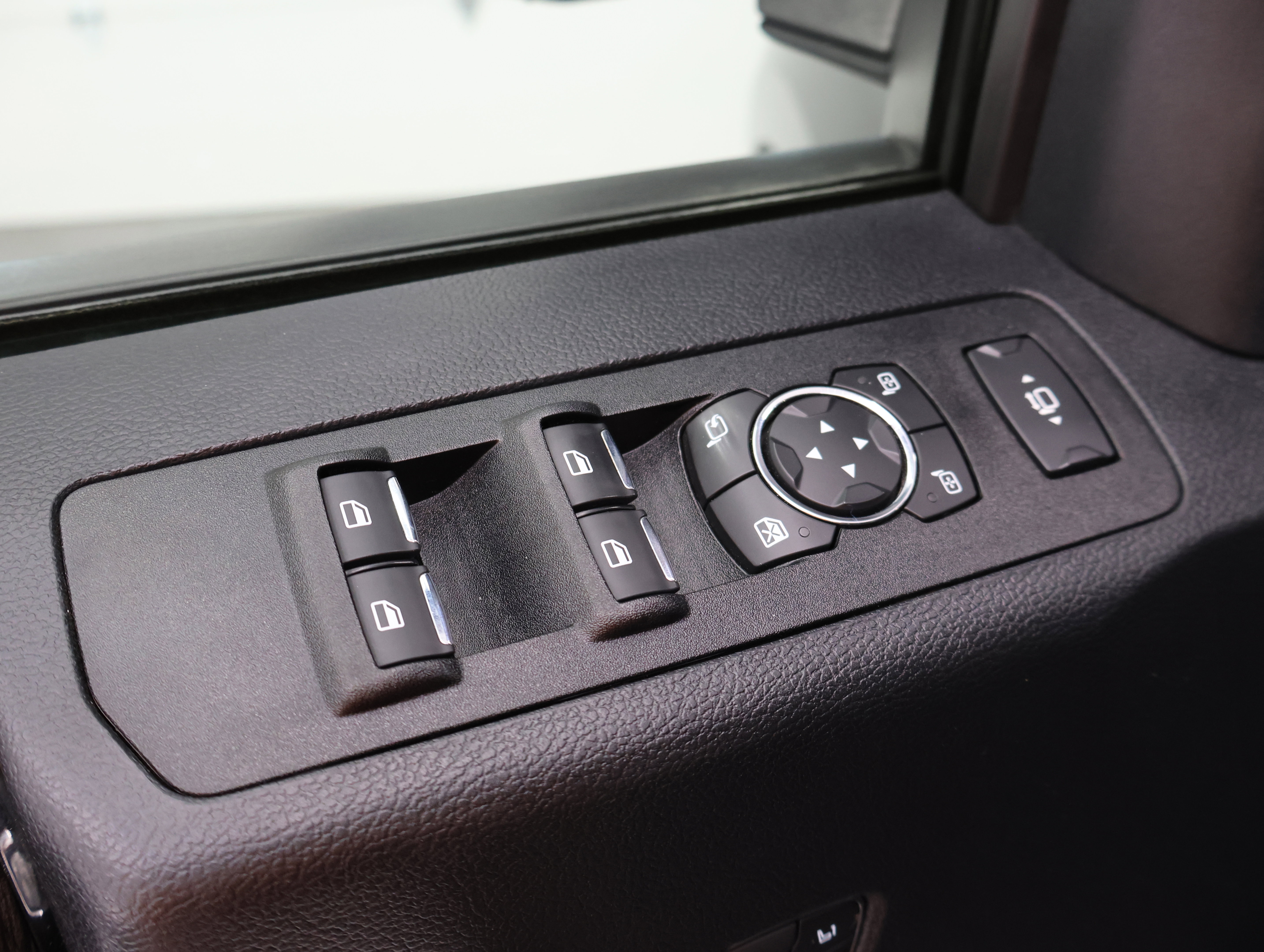Used 2021 Ford F350 Lariat AWD/4WD image 39