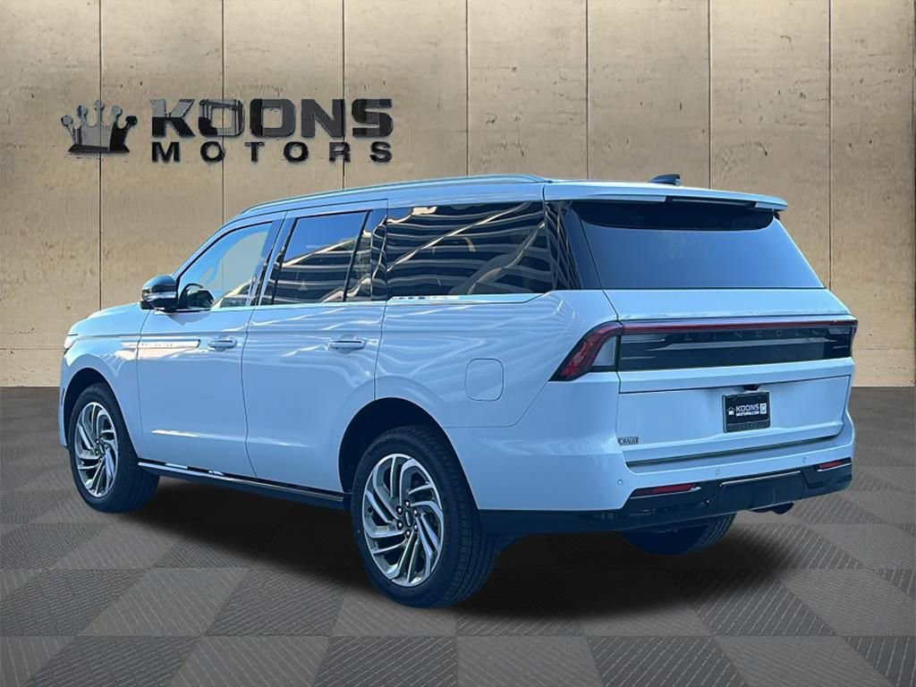 New 2026 Lincoln Navigator Reserve AWD/4WD image 3