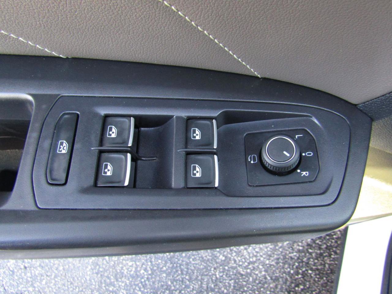 Used 2021 Volkswagen Atlas Cross Sport SEL Premium R-Line image 11