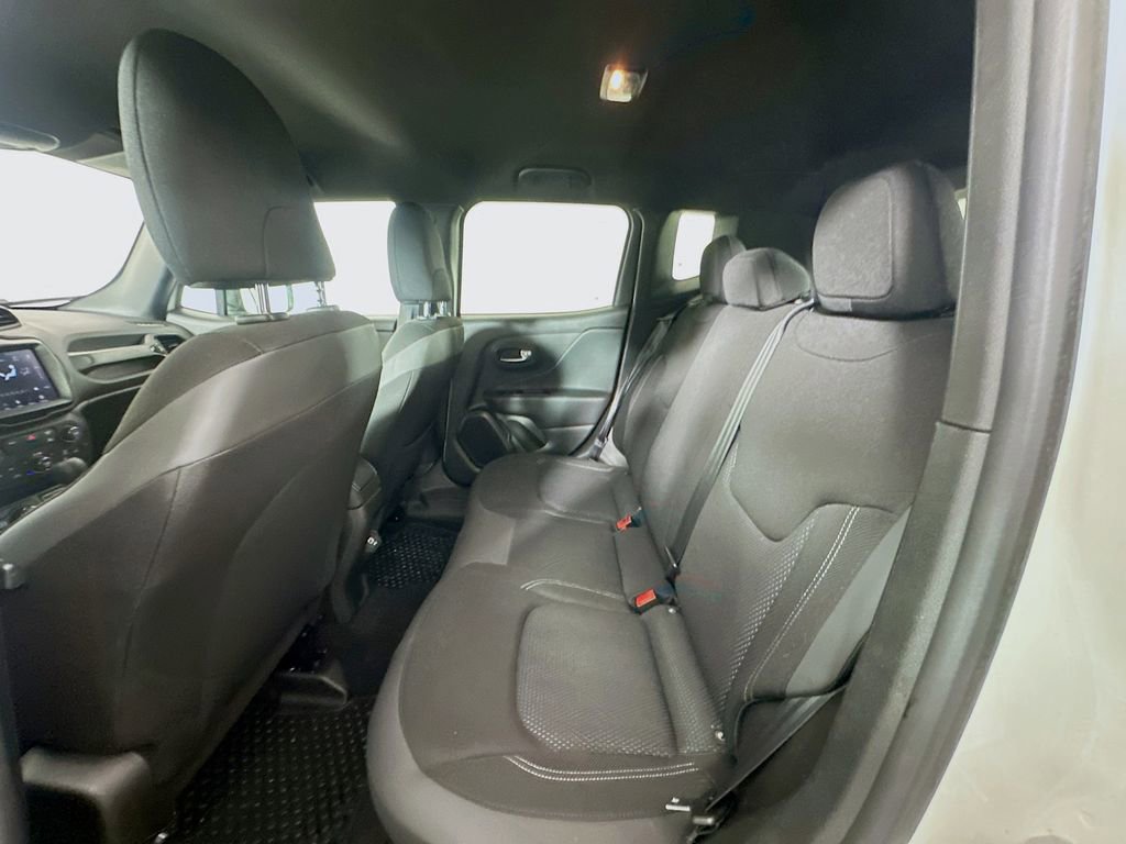 Used 2022 Jeep Renegade Altitude image 22