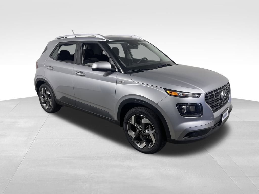 New 2025 Hyundai Venue SEL image 7