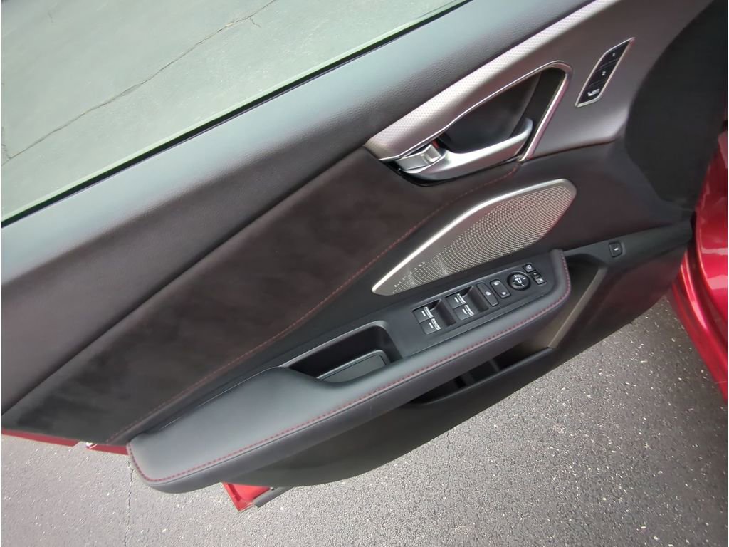 Used 2025 Acura RDX A-Spec image 12
