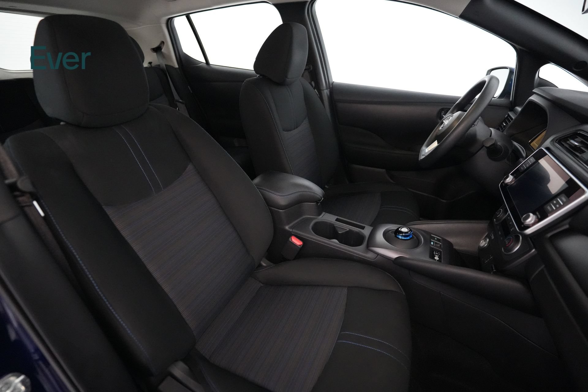 Used 2025 Nissan Leaf S FWD image 23
