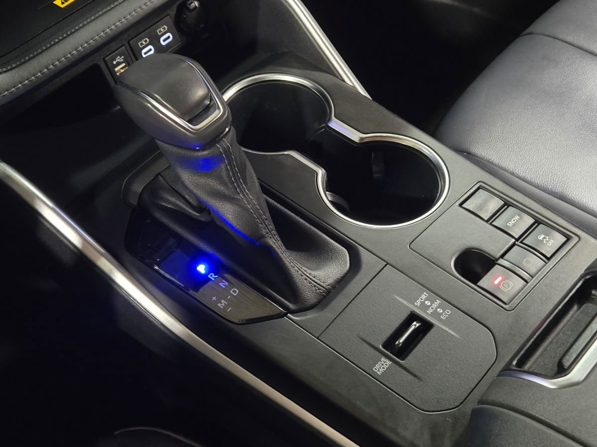 Used 2023 Toyota Highlander XSE image 33