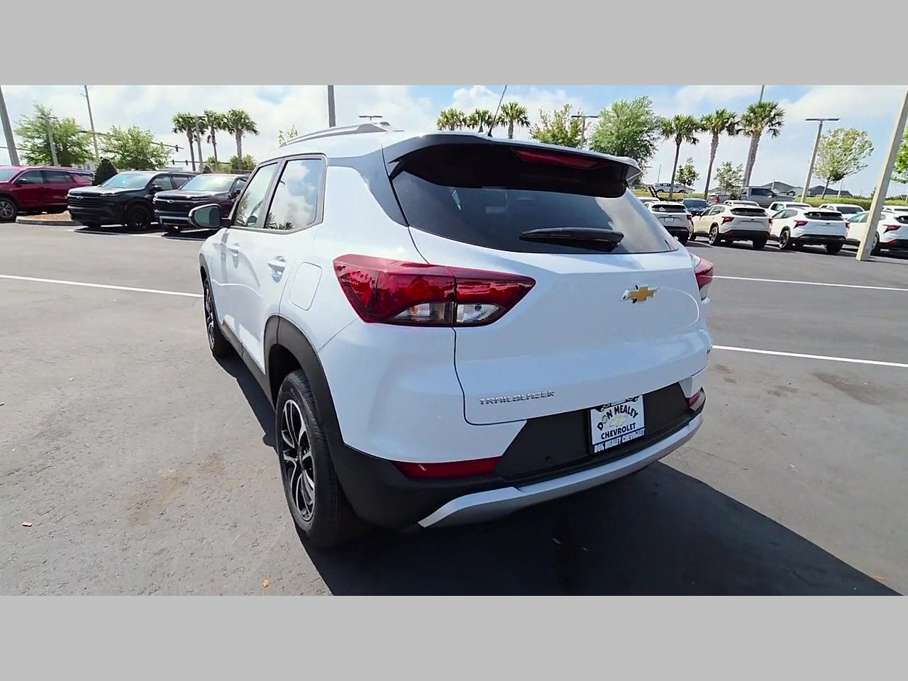 New 2026 Chevrolet TrailBlazer LT w/ Convenience Package FWD image 16