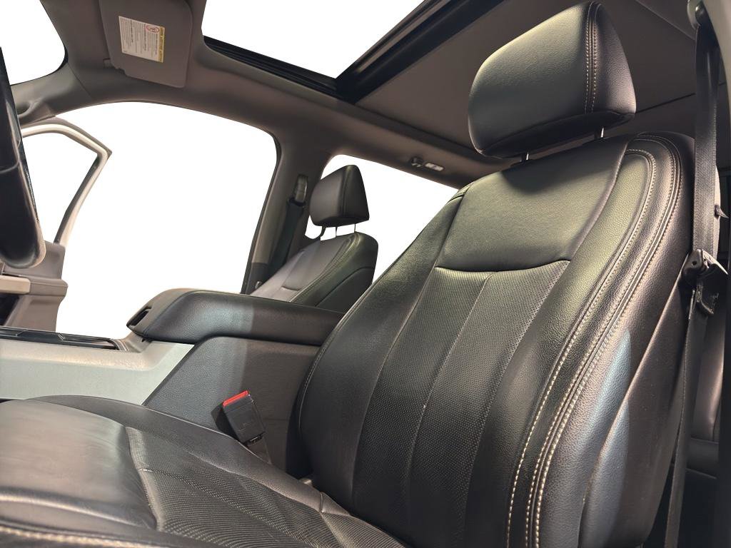Used 2021 Ford F350 Lariat image 15
