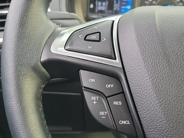 Used 2023 Ford Edge Titanium AWD/4WD image 25