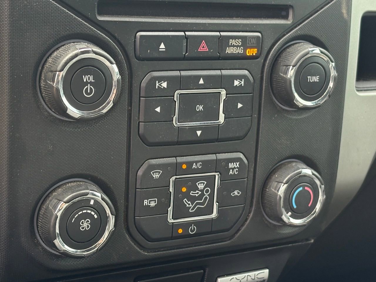 Used 2013 Ford F150 XLT w/ Luxury Equipment Group RWD image 12