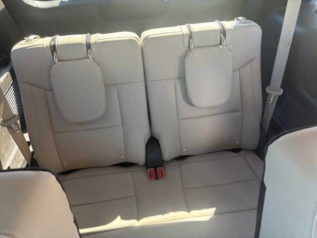 Used 2022 Ford Explorer Platinum w/ Equipment Group 601A image 9