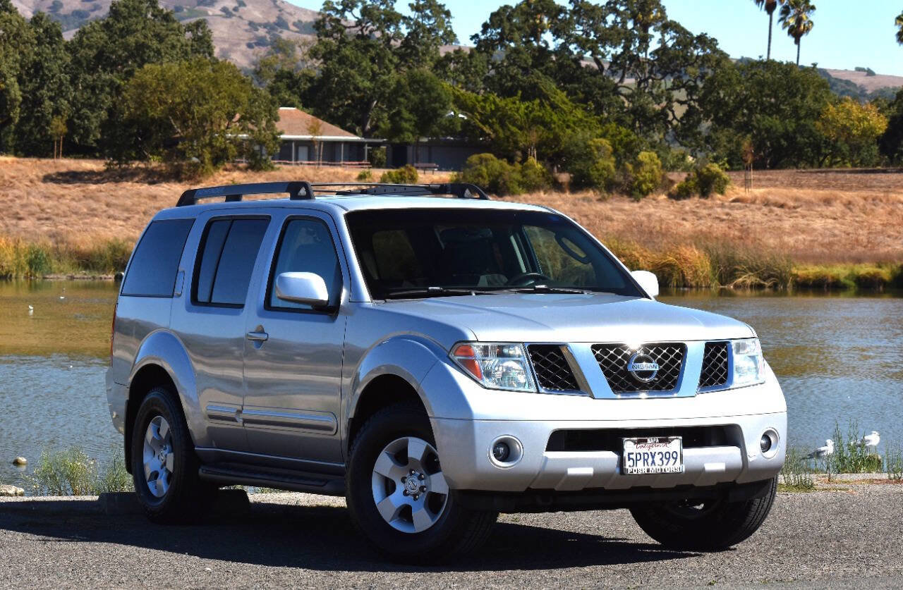 Used 2005 Nissan Pathfinder SE w/ (G01) SE Comfort Pkg