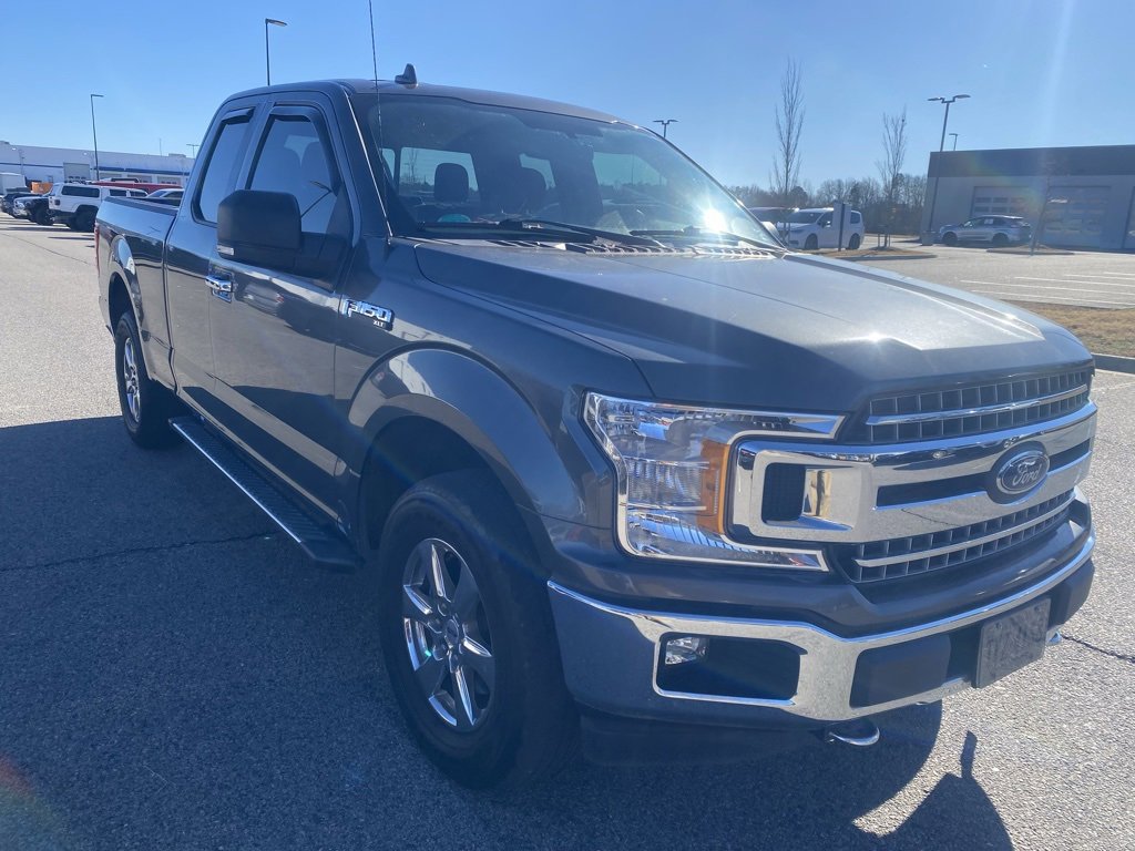 Used 2018 Ford F150 XLT w/ Equipment Group 302A Luxury image 3