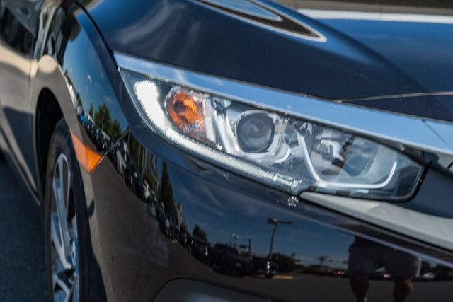 Used 2018 Honda Civic EX image 9