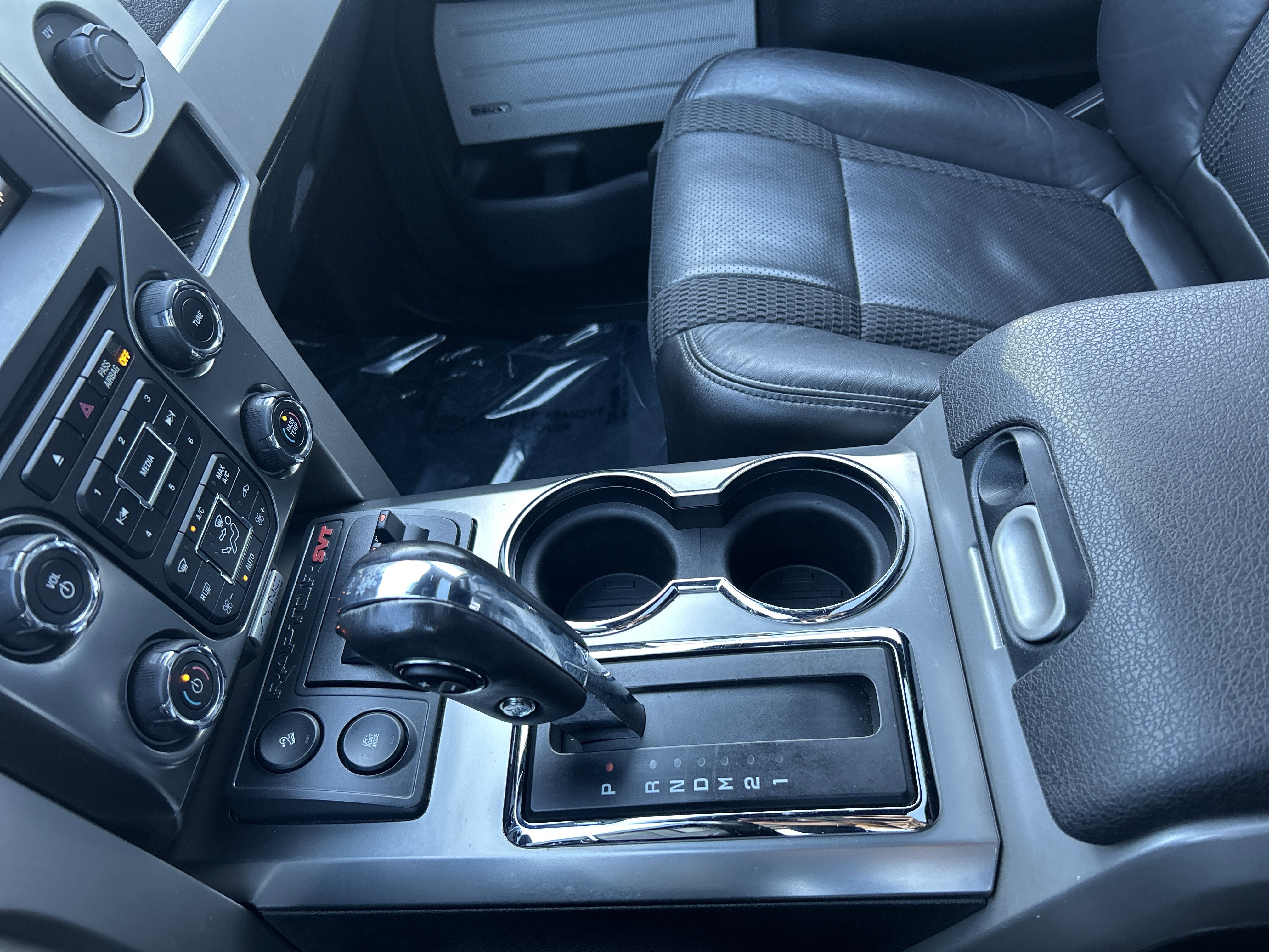 Used 2014 Ford F150 Raptor w/ Equipment Group 801A Luxury image 24