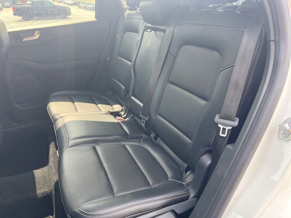 Used 2022 Ford Escape SEL w/ Equipment Group 302A image 12