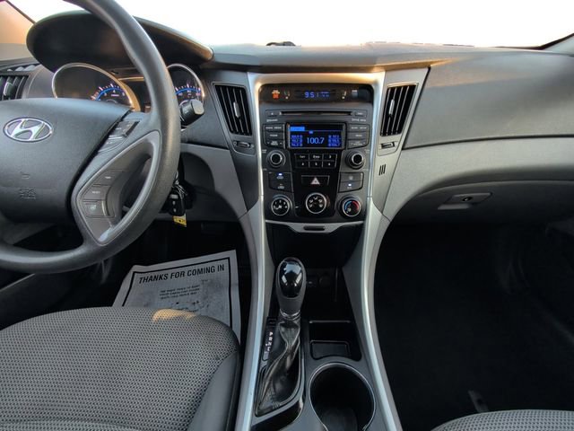 Used 2014 Hyundai Sonata GLS image 11