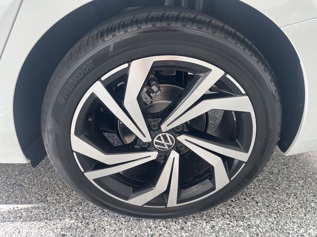 New 2026 Volkswagen Jetta SEL FWD image 9