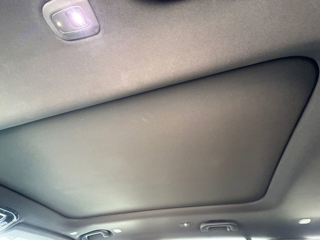 Used 2022 Jeep Grand Cherokee Overland w/ Luxury Tech Group IV image 18