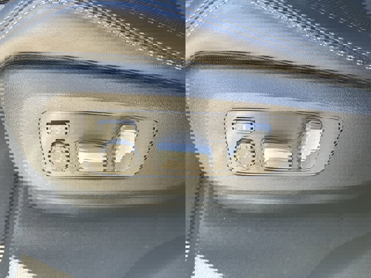 Used 2023 BMW X5 xDrive40i w/ M Sport Package image 15