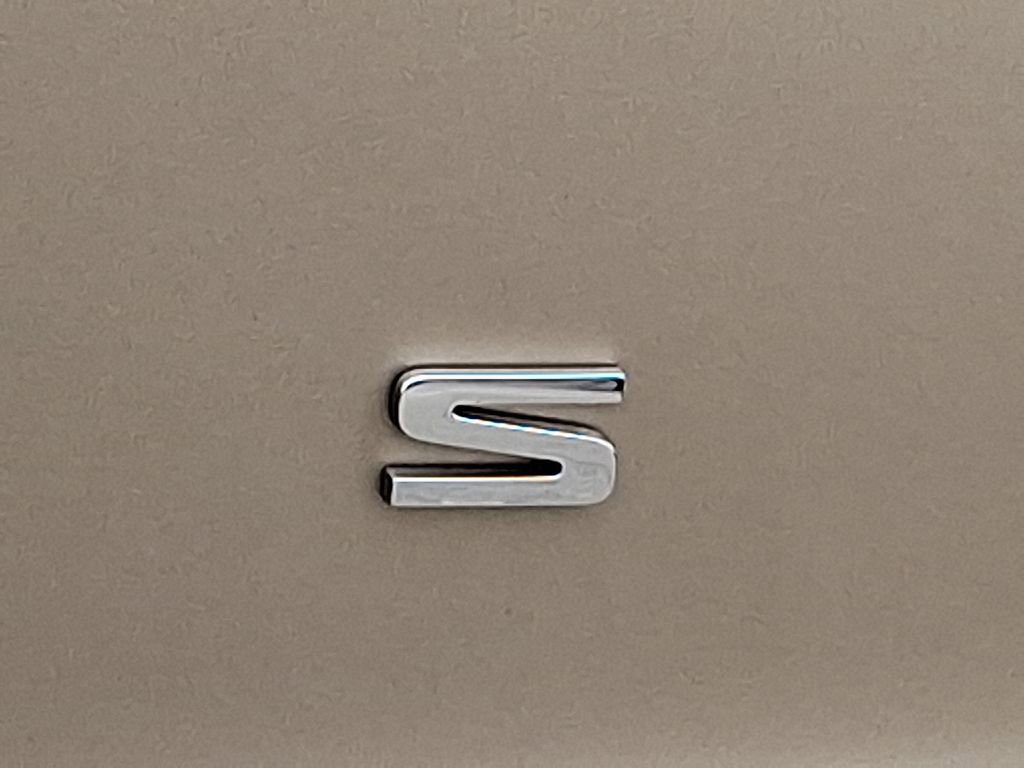 Used 2021 Kia Sorento S FWD image 30
