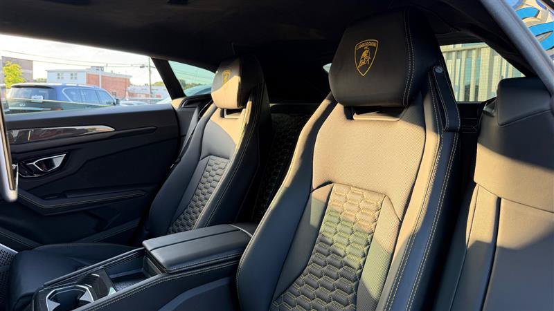 Used 2021 Lamborghini Urus AWD/4WD image 73