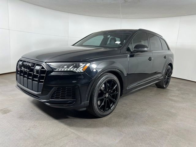 Used 2022 Audi SQ7 Premium Plus w/ SQ7 Executive Package AWD/4WD image 3