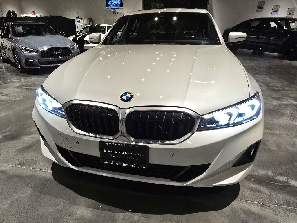 Used 2023 BMW 330i Sedan w/ Convenience Package RWD image 38