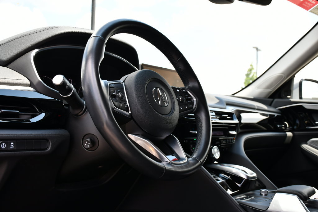 Used 2023 Acura MDX FWD image 15