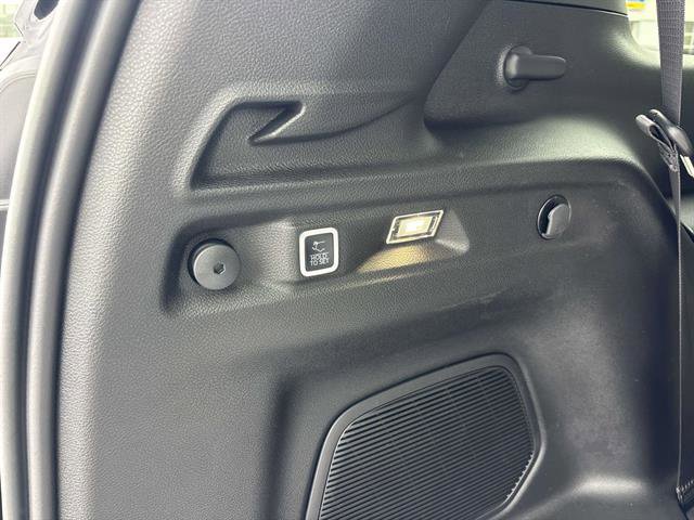 New 2025 Jeep Grand Cherokee L Limited image 5