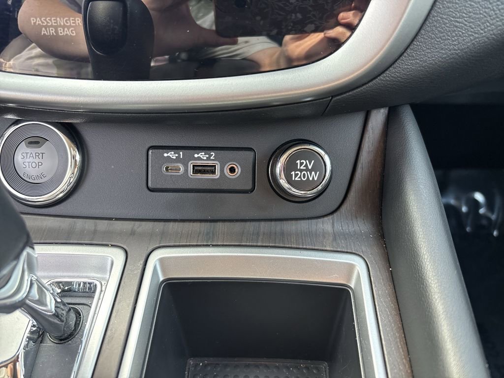 Certified 2024 Nissan Murano Platinum w/ Cargo Package image 30