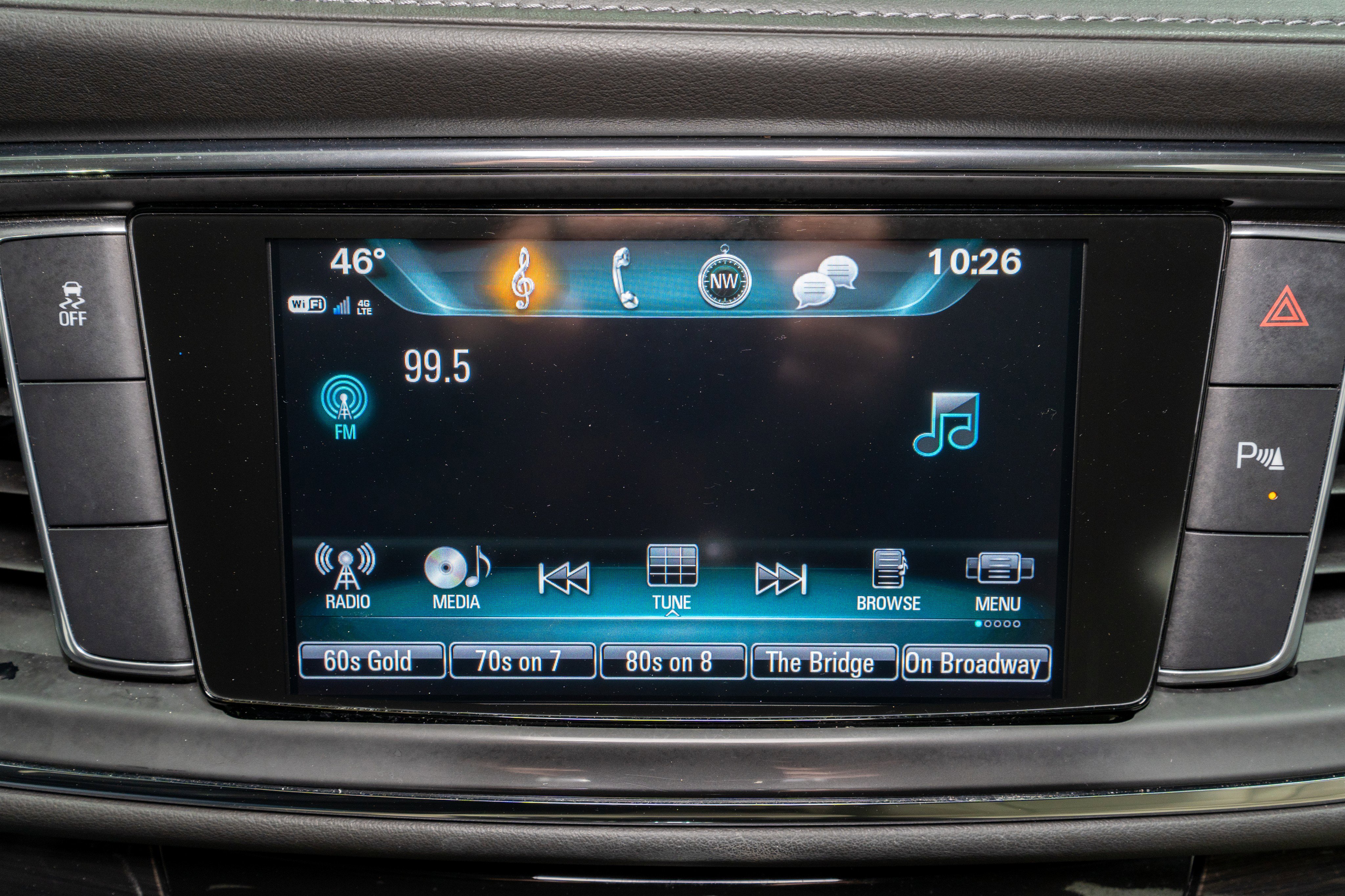 Used 2019 Buick Enclave Essence image 18