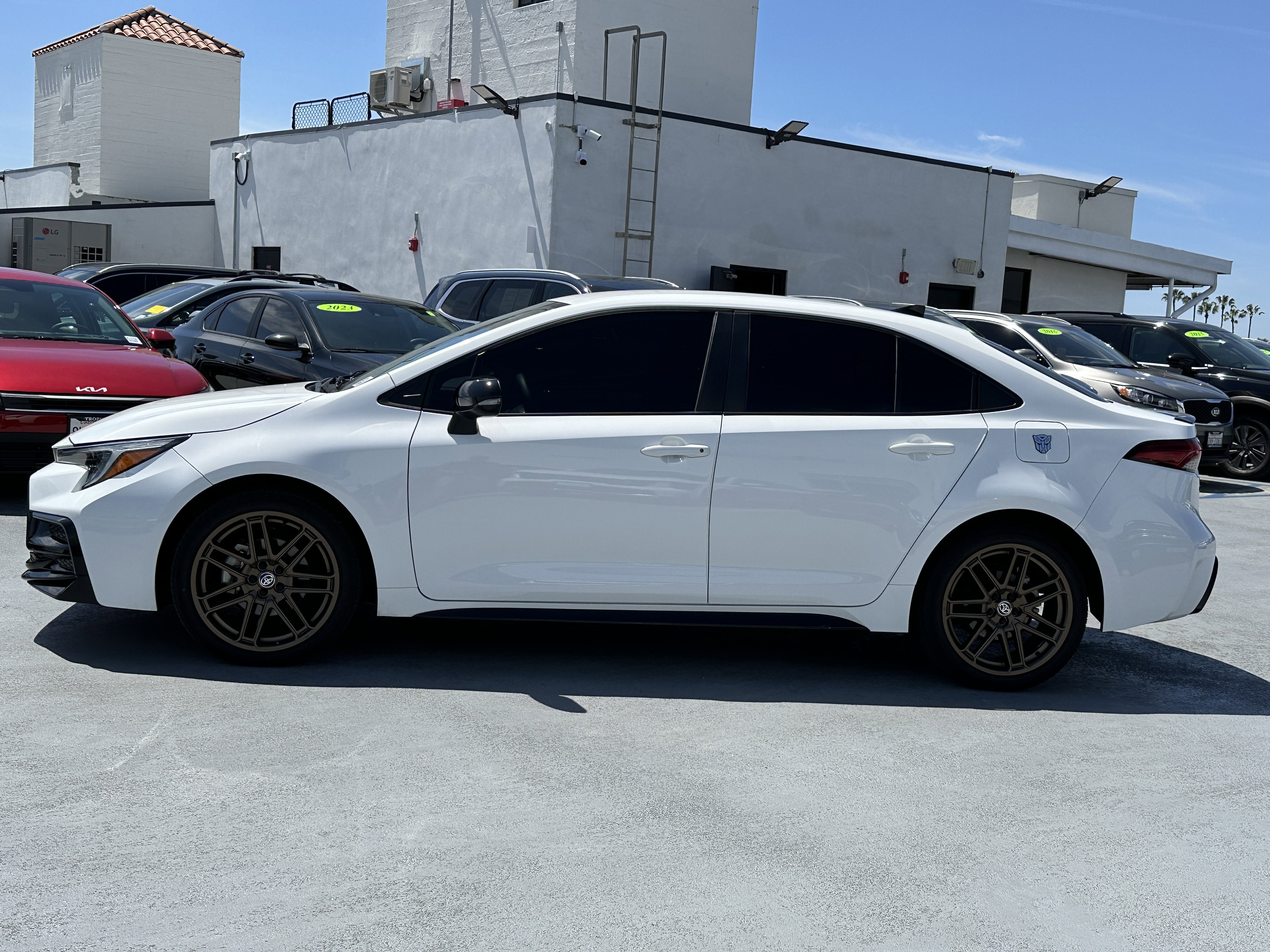 Used 2024 Toyota Corolla Sedan w/ SE Convenience Package FWD image 3