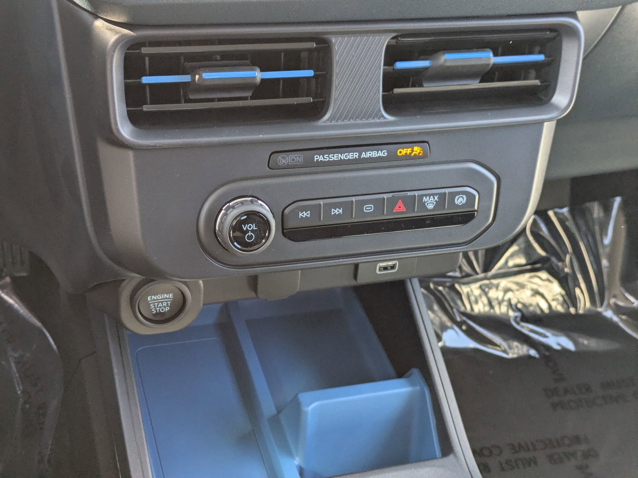 New 2026 Ford Maverick XLT w/ XLT Luxury Package FWD image 19