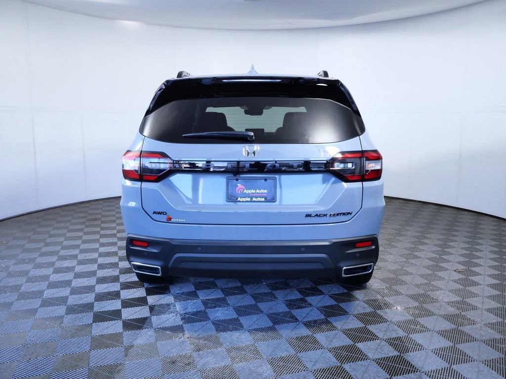Used 2025 Honda Pilot Black Edition image 7