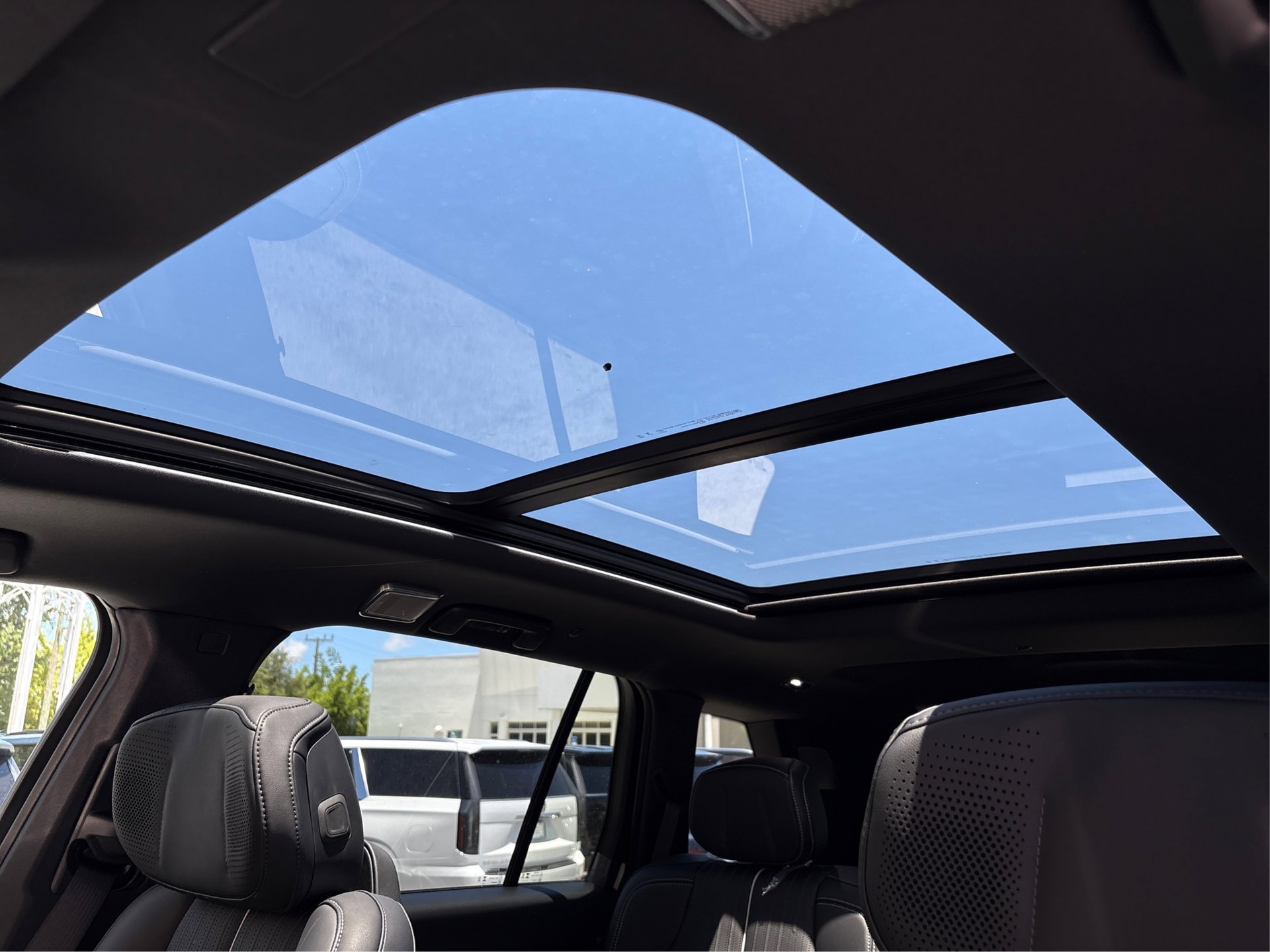 New 2027 Cadillac Vistiq Luxury AWD/4WD image 32