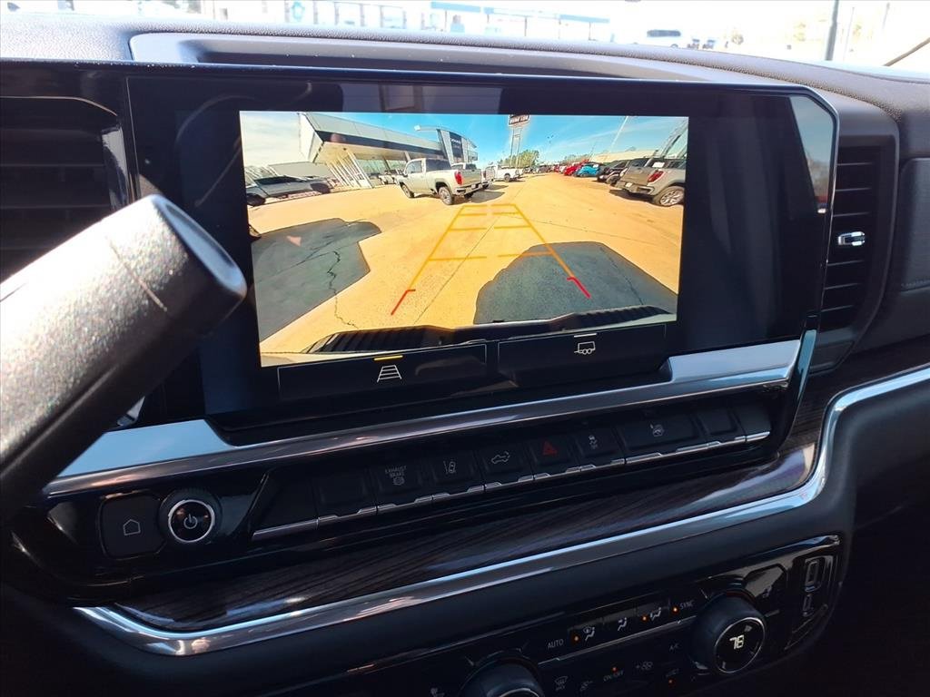 Used 2025 Chevrolet Silverado 3500 LT image 26