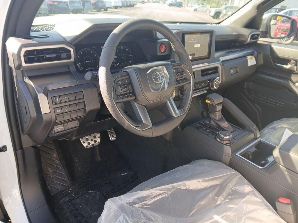 New 2025 Toyota Tacoma TRD Sport image 5