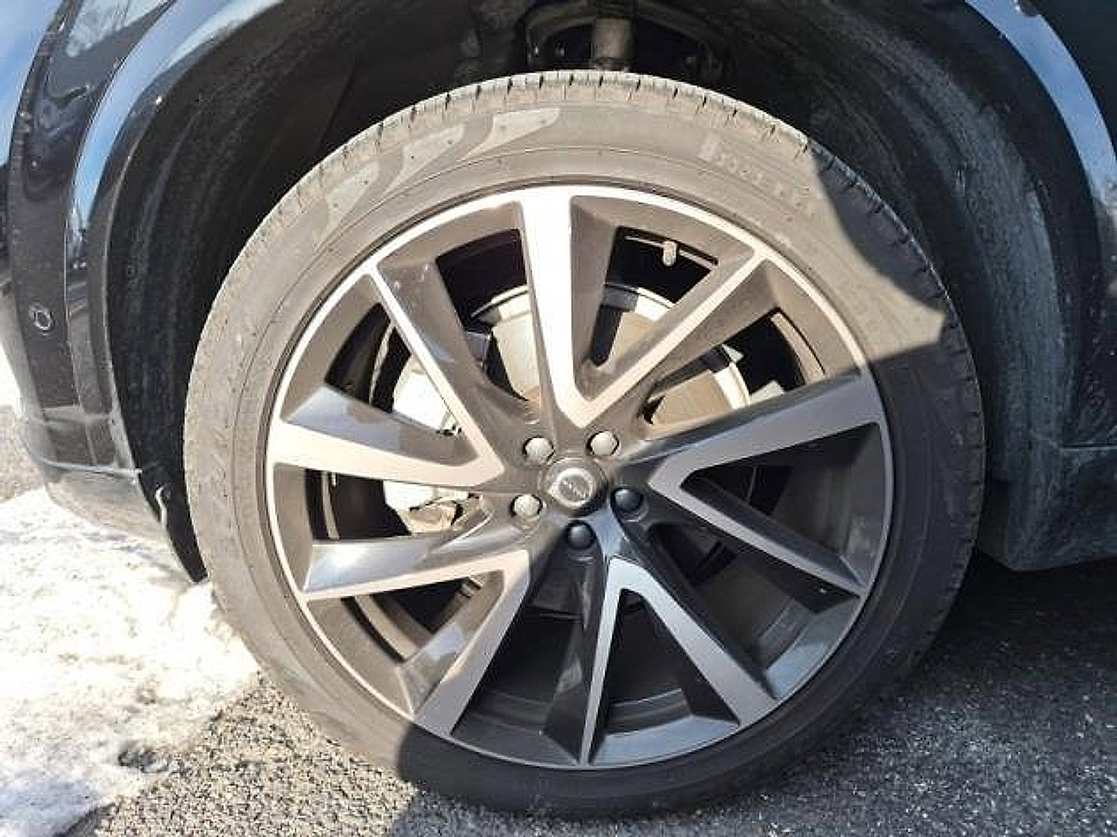 Certified 2023 Volvo XC90 B6 Plus w/ Protection Package Premier image 21