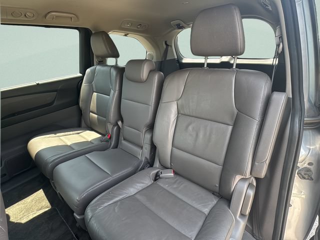 Used 2016 Honda Odyssey Touring Elite image 16